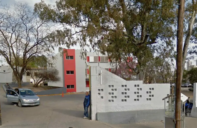 UNA MUJER ATACÓ E HIRIÓ A SU PAREJA CON UNA TIJERA EN MEDIO DE UNA DISCUSIÓN. PASÓ EN CÓRDOBA.