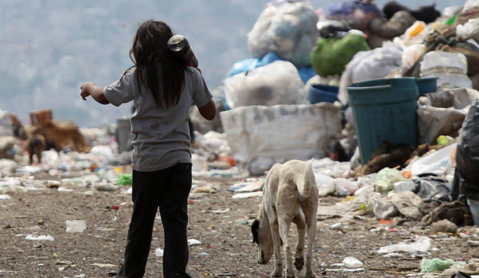 DATOS QUE DUELEN: 2 DE CADA 3 NIÑOS EN ARGENTINA SON POBRES O ESTÁN PRIVADOS DE SUS DERECHOS BÁSICOS.