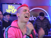 PASA EN REDES: EL CONDUCTOR CRISTIAN BAZÁN ECHÓ DE SU PROGRAMA A LOS CHICOS DE LA MONADA POR JUGAR CON UN MICRÓFONO Y FALTARLE EL RESPETO. ¡MIRÁ!