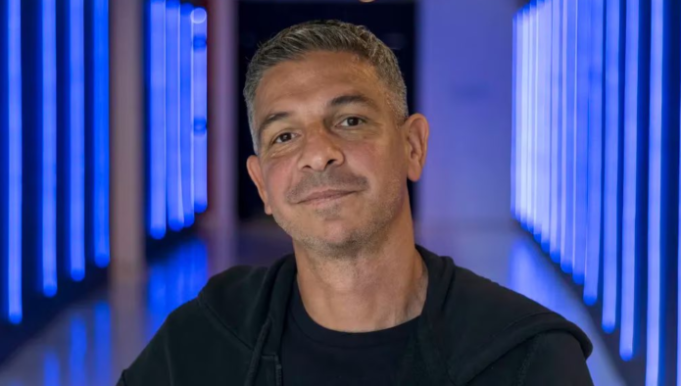 DETUVIERON A MARCELO CORAZZA GANADOR, PRODUCTOR Y ANALISTA EN LOS DEBATES DE GRAN HERMANO. SE LE ATRIBUYE CORRUPCIÓN DE MENORES Y EXPLOTACIÓN SEXUAL.
