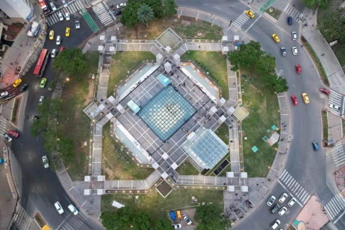 CÓRDOBA: REINAGURARON LA PLAZA ESPAÑA.