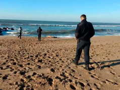 MIRAMAR – BS. AS: HALLARON UN CUERPO DECAPITADO A ORILLAS DE LA PLAYA EN EL SECTOR SUR DE LA CIUDAD.