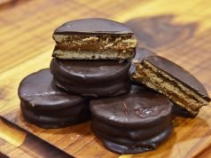 ANMAT PROHIBIÓ LA VENTA DE UNA MARCA DE ALFAJORES DE CHOCOLATE POR NO CUMPLIR LAS NORMAS.
