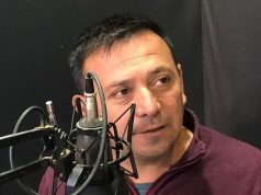 DEBIDO A LA FALTA DE INTERNAS PARTIDARIAS CLAUDIO TRIPIANA REPARTE FOLLETERÍA EN EL MARCO DE SU PRECANDIDATURA A LEGISLADOR POR ISCHILÍN.
