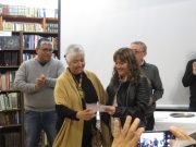 LA SECRETARIA DE GOBIERNO ANDREA NIEVAS PASTICIPÓ DE LA APERTURA DE UN COFRE EN LA BIBLIOTECA MARIANO MORENO, 25 AÑOS DESPUÉS.