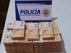 LABULAYE: HALLARON BILLETES ENTERRADOS EN UN SITIO BALDÍO. DETUVIERON A UNA PAREJA. TENÍAN 63MIL DÓLARES Y MÁS DE UN MILLÓN DE PESOS ARGENTINOS.