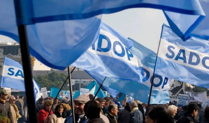TAL COMO SUCEDIÓ CON UEPC EL MINISTERIO DE TRABAJO CONVOCÓ A SADOP PARA LA CONCILIACIÓN OBLIGATORIA.