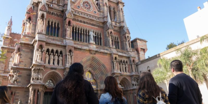 SEMANA SANTA EN CÓRDOBA: HABRÁ RECORRIDOS GUIADOS PARA DISFRUTAR EN LA CAPITAL.