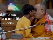 REPUDIO TOTAL: DALAI LAMA PIDIÓ DISCULPAS POR BESAR EN LA BOCA A UN NIÑO EN UN EVENTO BUDISTA. TAMBIÉN LE PIDIÓ QUE LE CHUPE LA LENGUA. ¡MIRÁ!