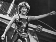 A LOS 83 AÑOS MURIÓ TINA TURNER.