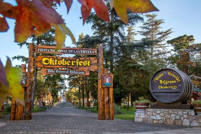 MÁS DE 1,3 MILLONES DE TURISTAS VIAJARON ESTE FINDE LARGO.