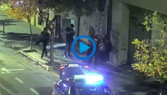 SIN MIEDO AL ÉXITO: TRES HOMBRES HICIERON BOQUETES PARA ROBAR EN DOS LOCALES DEL CENTRO DE CÓRDOBA. SE LLEVARON MÁS DE 120 ELECTROMÉSTICOS. TERMINARON DETENIDOS.