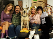 CAFECITOOOOO: ¡DESDE HOY CASADOS CON HIJOS LLEGA A NETFLIX!