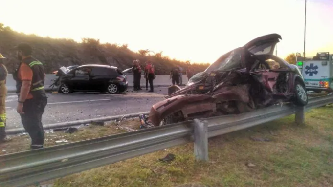UNA MUJER DE 79 AÑOS FALLECIÓ TRAS CHOCAR CERCA DEL PUENTE JOSÉ MANUEL DE LA SOTA.