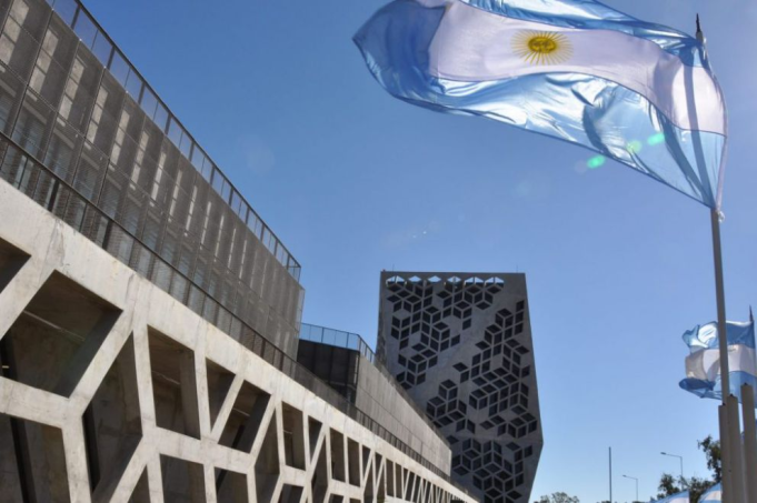 EL GOBIERNO DE CÓRDOBA PRESENTÓ OTRA DENUNCIA ANTE LA CORTE SUPREMA: LA PROVINCIA RECLAMA DEUDA POR MÁS DE 13 MIL MILLONES DE PESOS CON LA CAJA DE JUBILACIONES.