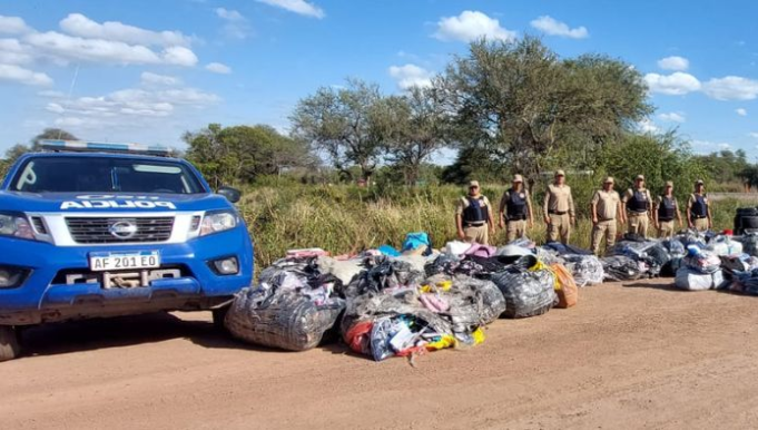 SAN JOSÉ DE LA DORMIDA Y VILLA DE MARÍA DE RÍO SECO: POLICÍAS Y GENDARMES SECUESTRARON MERCADERÍA, NEUMÁTICOS Y DROGAS VALUADAS EN 50 MILLONES DE PESOS.