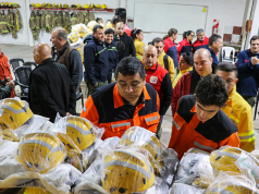 ENTREGARON EQUIPOS FORESTALES A CUARTELES DE BOMBEROS. VILLA TULUMBA, LA DORMIDA, SOTO, CRUZ DEL EJE Y TOTORAL ALGUNOS DE LOS BENEFICIADOS.