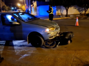 DEÁN FUNES – B° BELGRANO: SE REGISTRÓ UN ACCIDENTE DE TRÁNSITO ENTRE UN PALIO Y UNA MOTO EN LA ESQUINA DE MORENO Y AV. HIPÓLITO YRIGOYEN.