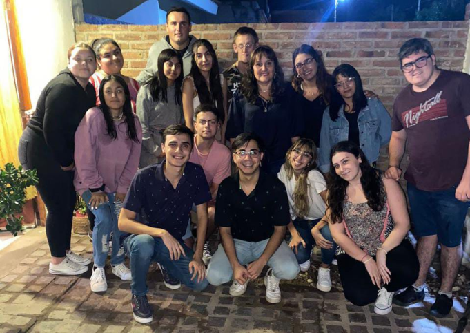 ELECCIONES 2023: AGUSTÍN VANELLA TIENE 21 AÑOS Y ES CANDIDATO A CONCEJAL SUPLENTE EN LA LISTA DE ANDREA NIEVAS. REPRESENTA A GRAN PARTE DE LA JUVENTUD QUE SE SUMÓ AL EQUIPO DEL VECINALISMO DE ISCHILÍN.