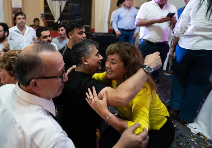 🔊ELECCIONES DEÁN FUNES: ADRIANA RUARTE OBTUVO EL 3° LUGAR Y LOGRÓ INGRESAR AL CONCEJO DELIBERANTE.
