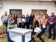 LA INTENDENTE MABEL GODOY RECIBIÓ ESTE LUNES EN QUILINO A LA MINISTRO GABRIELA BARBÁS PARA ENTREGAR EL KIT PRENATAL A LA EMBARAZADA N° 50.000 DEL PROGRAMA PROVINCIAL.