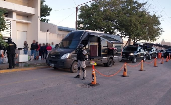 CRUZ DEL EJE: LA FPA SECUESTRÓ COCAÍNA Y MARIHUANA TRAS DIVERSOS CONTROLES ANTINARCÓTICOS.