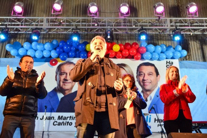 LLARYORA GARANTIZÓ AMPLIAR LA OFERTA EDUCATIVA SUPERIOR E IMPULSAR DIFERIMIENTO IMPOSITIVO PARA EL NORTE PROVINCIAL.