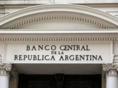 EL BANCO CENTRAL APLICA RESTRICCIONES A LOS PAGOS DE DEUDAS EN DÓLARES DE LAS PROVINCIAS.