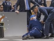 EE.UU: JOE BIDEN SE CAYÓ EN UN ACTO DE GRADUACIÓN DE LA FUERZA ÁEREA Y FUE VIRAL. ¡MIRÁ!