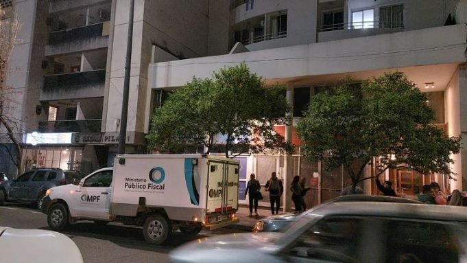 CÓRDOBA: FALLECIÓ UN JOVEN AL CAER DE UN 10° PISO.