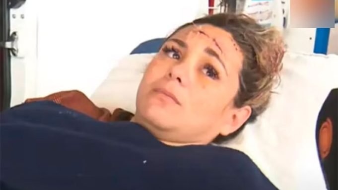 CÓRDOBA: UNA MUJER FUE BALEADA POR MOTOCHORROS CUANDO ENTRABA A SU CASA Y SE TUVO QUE “HACER LA MUERTA” PARA SOBREVIVIR.