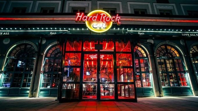 ¿LO SABÍAS? “HARD ROCK CAFÉ” LLEGA A CÓRDOBA. ES UNA DE LAS CADENAS MÁS FAMOSAS DE BARES.