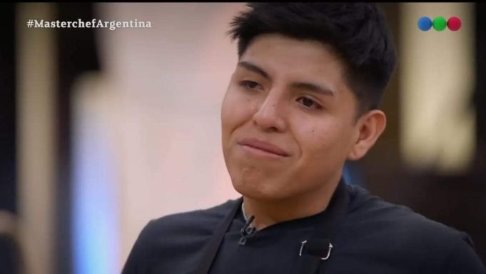 EL SALTEÑO ANTONIO ES EL NUEVO ELIMINADO DE MASTERCHEF.