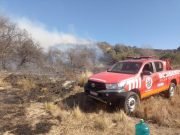 URITORCO: LOGRARON CONTENER EL INCENDIO PERO EL PERÍMETRO PERMANECE INESTABLE.