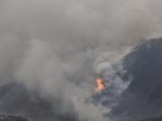 LOGRARON CONTENER EN UN 80% EL INCENDIO EN EL CERRO URITORCO. ESTE MARTES A 1° HORA SE CONTINUARÁ CON EL 20% RESTANTE.