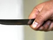 DEAN FUNES – B° CENTRO: INTENTÓ ATACAR A SU EX CON UN CUCHILLO TRAMONTINA.