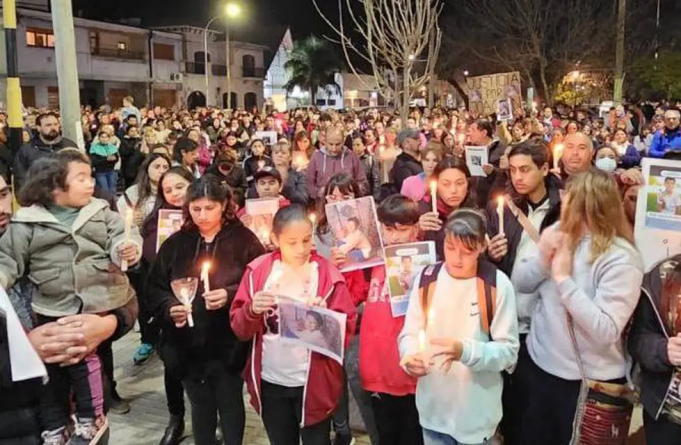 LABOULAYE: VECINOS MARCHARON PIDIENDO JUSTICIA POR JOAQUÍN SPERANI.