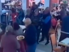CURA BROCHERO: UN MOZO LE SALVÓ LA VIDA A UNA TURISTA PRACTICÁNDOLE MANIOBRAS DE HEIMLICH ¡MIRÁ!