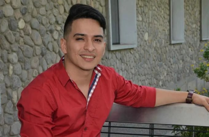 DETUVIERON AL MÚSICO “PITTY” MURÚA POR VIOLENCIA DE GÉNERO.