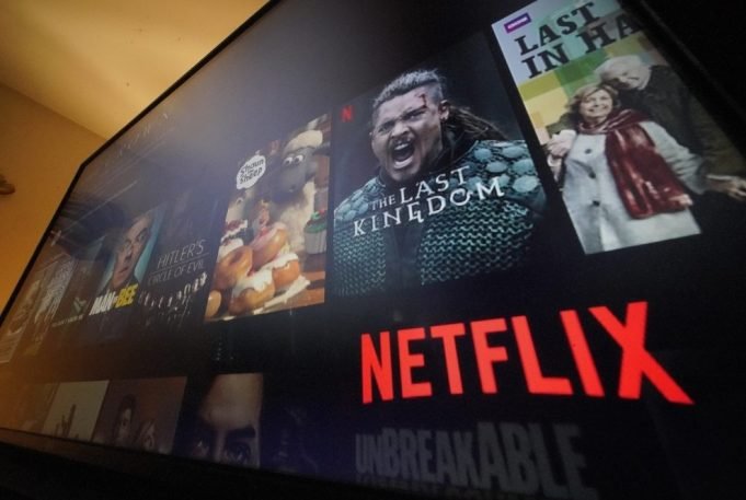 CARÍSIMO: AUMENTAN LAS TARIFAS DE NETFLIX ¡LA MÁS CARA SUPERA LOS 7000 PESOS!