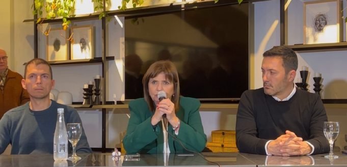 PATRICIA BULLRICH SUSPENDIÓ SU CIERRE DE CAMPAÑA EN CÓRDOBA TRAS EL IMPACTO DE LA MUERTE DE LA NENA DE 11 AÑOS EN LANÚS.