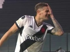 VEGETTI DEBUTÓ CON UN GOL EN EL VASCO DA GAMA Y FESTEJÓ A LO PIRATA.