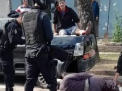 ROSARIO: UN POLICÍA LE DISPARÓ A UN PIT BULL QUE ATACÓ A 5 PERSONAS EN LA VÍA PÚBLICA.