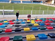 DEÁN FUNES: COLOCARON BUTACAS EN LA PLATEA DEL ESTADIO MUNICIPAL FUHAD CORDI.