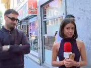 PASA EN REDES: UN PEATÓN LE TOCÓ LA COLA EN VIVO A UNA NOTERA. LO DETUVIERON POR ACOSO ¡MIRÁ!