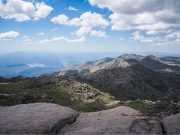 HALLARON A UN EXCURSIONISTA EXTRAVIADO EN EL CERRO CHAMPAQUÍ.