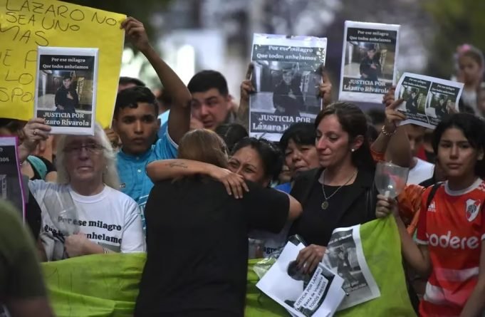 GOLPIZA EN PLAZA GERÓNIMO DEL BARCO: IDENTIFICARON A TRES MENORES QUE ATACARON A LÁZARO PERO SON INIMPUTABLES.