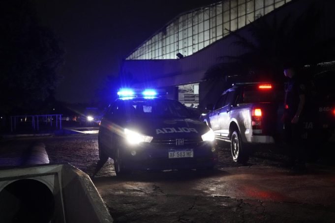 MEGAOPERATIVO POLICIAL: MÁS DE 100 ALANAMIENTOS Y 32 DETENIDOS POR ROBO DE AUTOS.