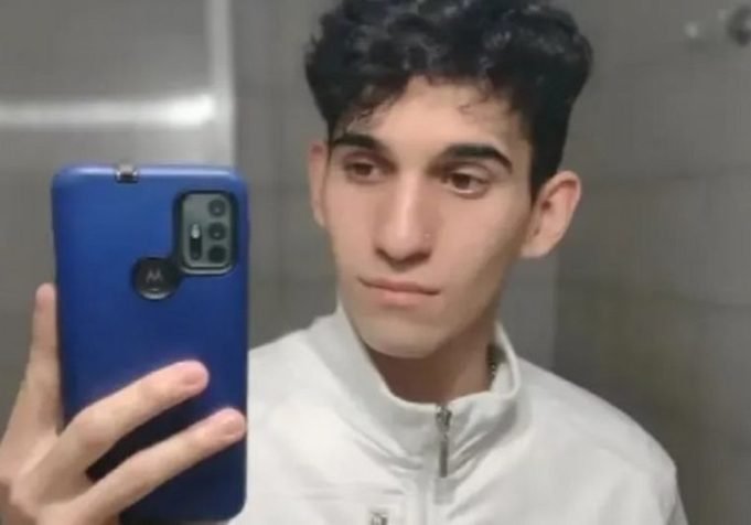 GOLPEARON A UN CHICO DE 19 AÑOS A LA SALIDA DE UN BOLICHE Y TIENE MUERTE CEREBRAL.