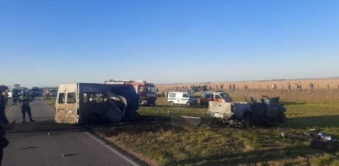 FÚTBOL DE LUTO: ACCIDENTE FRONTAL EN MONTE RALO DEJÓ 5 VÍCTICIMAS FATALES.